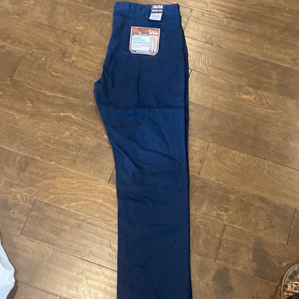 Iron company navy classic comfort straight leg flexible waistband size 38/32NWT